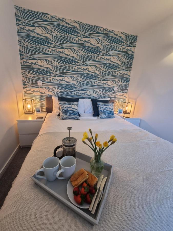The Bunker-Luxe Central Falmouth Getaway With Stunning Sea Views 外观 照片