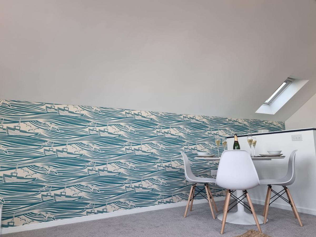 The Bunker-Luxe Central Falmouth Getaway With Stunning Sea Views 外观 照片