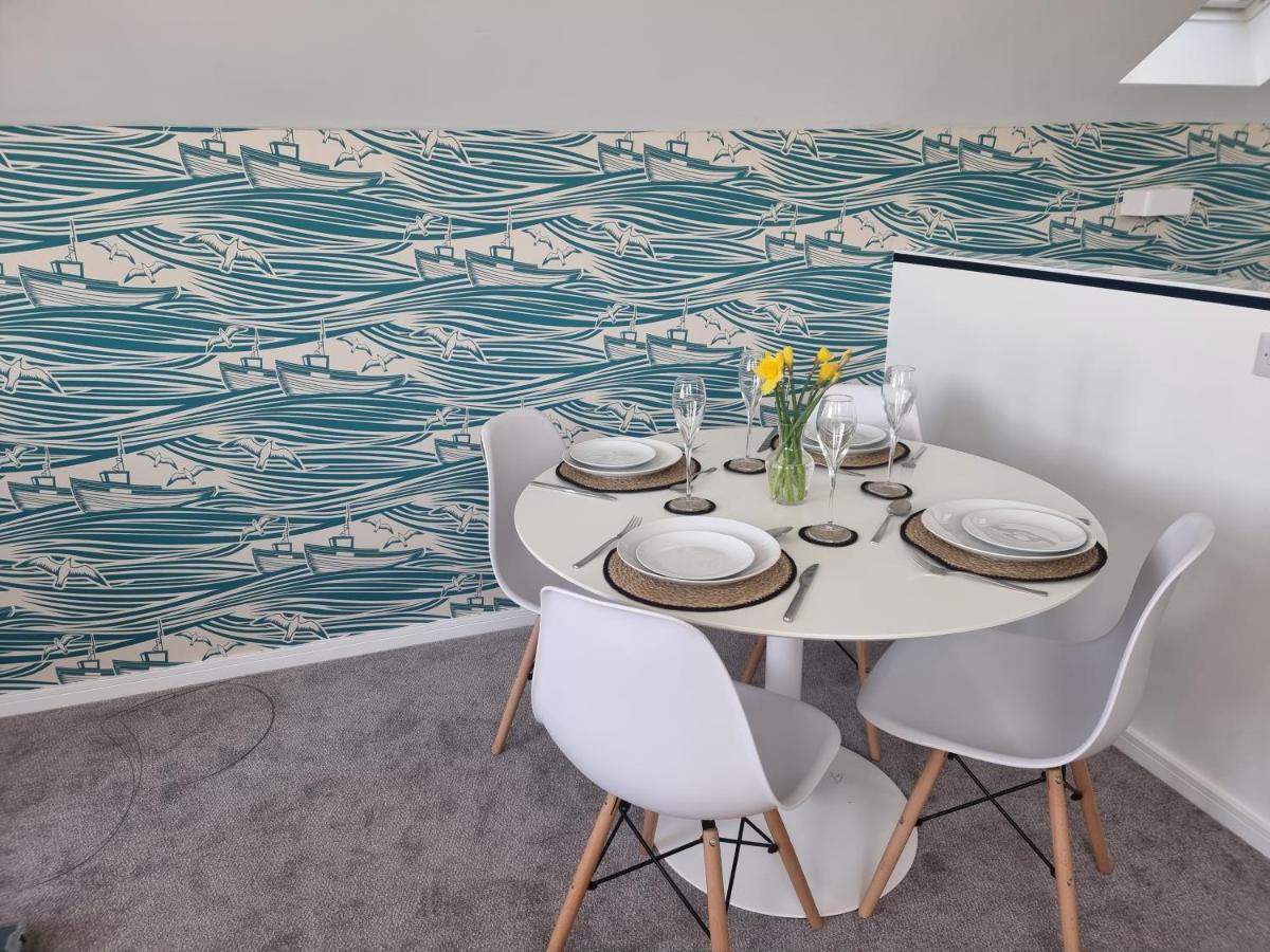 The Bunker-Luxe Central Falmouth Getaway With Stunning Sea Views 外观 照片
